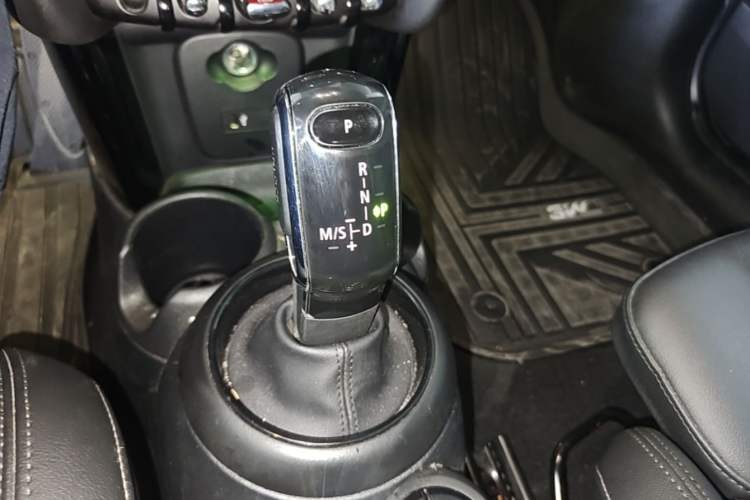 Used MINI 2021 1.5T COOPER Classic Edition Gear Lever