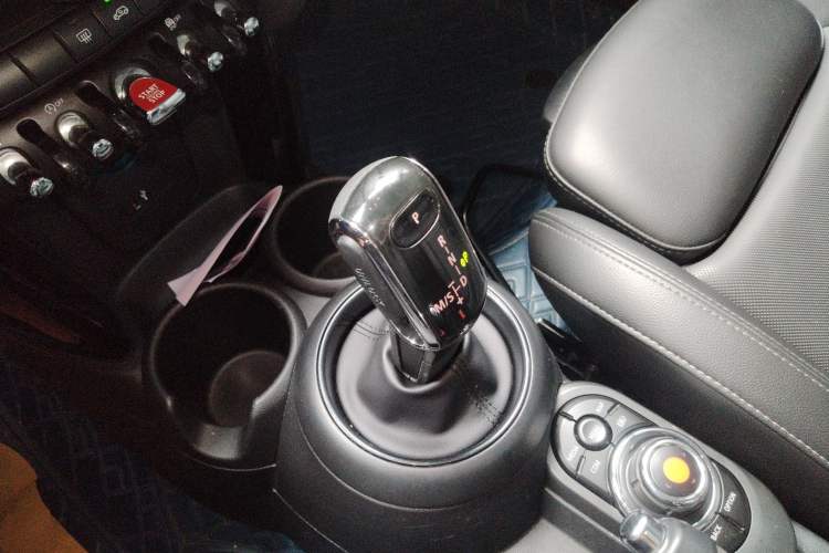 Used MINI 2021 1.5T COOPER Classic Edition Gear Lever