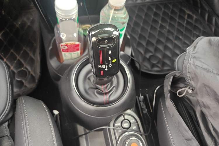 Used MINI 2021 2.0T COOPER S Classic Edition Gear Lever