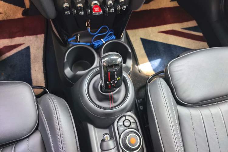 Used MINI 2021 2.0T COOPER S Artist Gear Lever