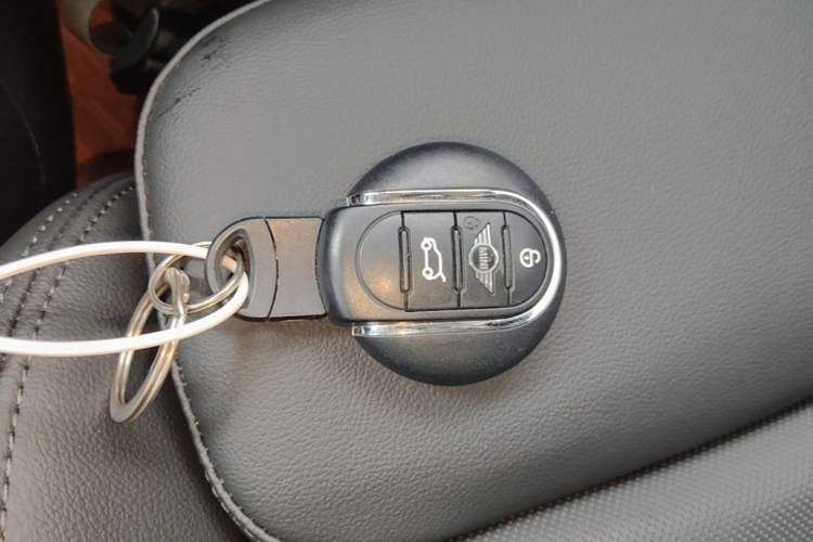 Used MINI 2021 1.5T COOPER Classic Edition Five-Door Version Interior 1
