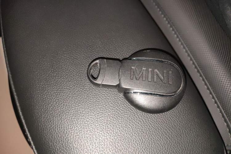 Used MINI 2021 2.0T COOPER S Classic Edition Interior 1
