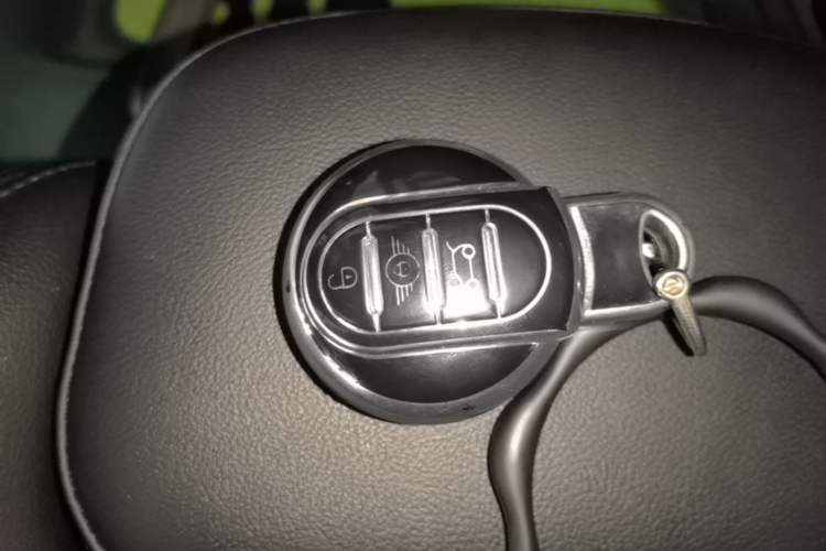 Used MINI 2021 1.5T COOPER Classic Edition Interior 1