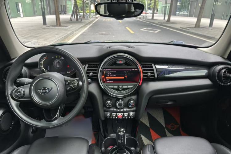 Used MINI 2021 1.5T COOPER Classic Edition Five-Door Version Interior 4