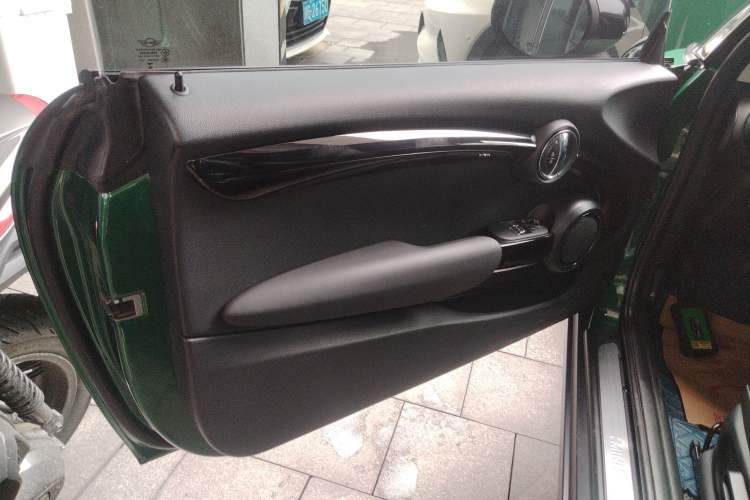 Used MINI 2021 1.5T COOPER Classic Edition Left Front Door Interior