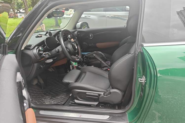 Used MINI 2021 2.0T COOPER S Classic Edition Left Front Seat
