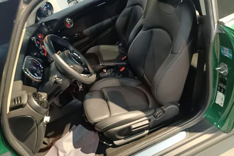 Used MINI 2021 1.5T COOPER Classic Edition Left Front Seat
