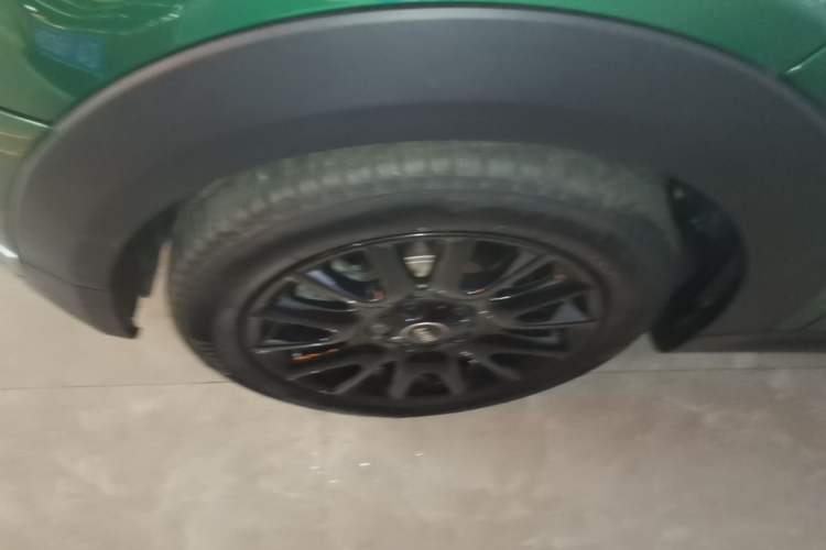 Used MINI 2021 1.5T COOPER Classic Edition Left Front Wheel Hub