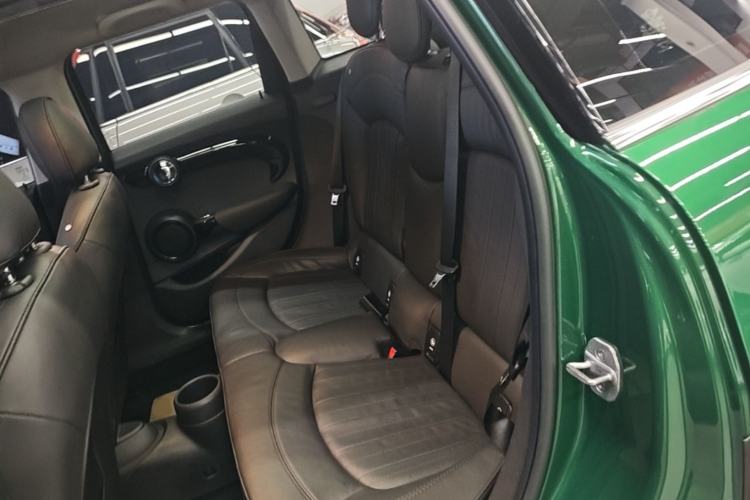 Used MINI 2021 2.0T COOPER S Artist Five-Door Edition Left Rear Seat