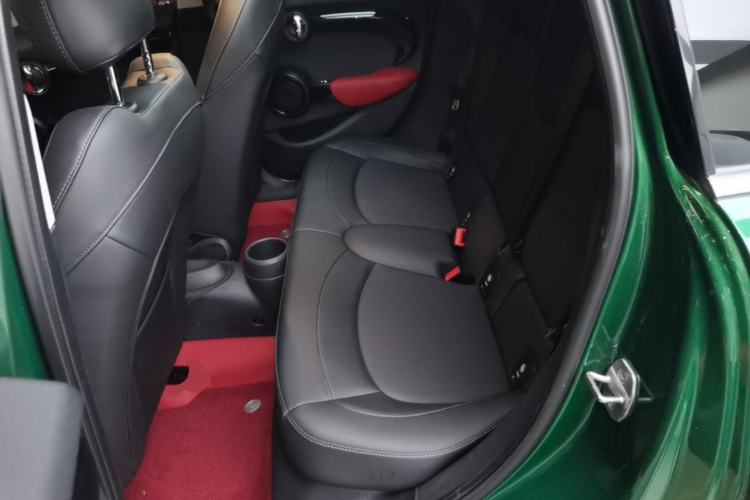 Used MINI 2021 1.5T COOPER Classic Edition Five-Door Version Left Rear Seat