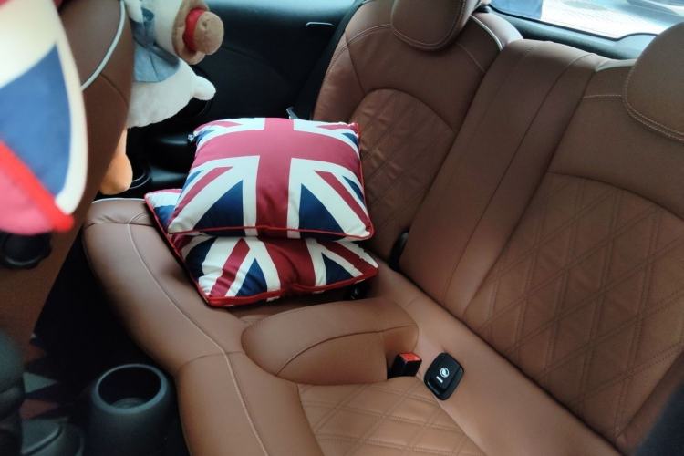 Used MINI  Left Rear Seat