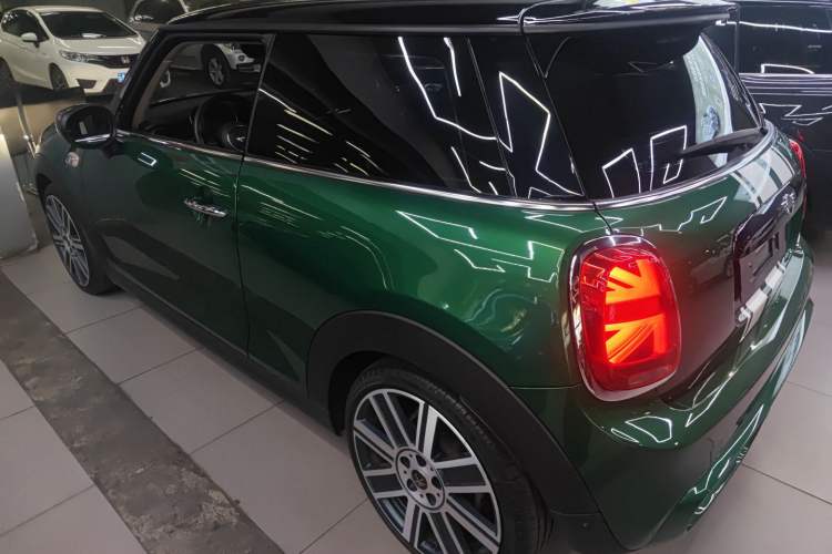 Used MINI 2021 2.0T COOPER S Artist Left Side