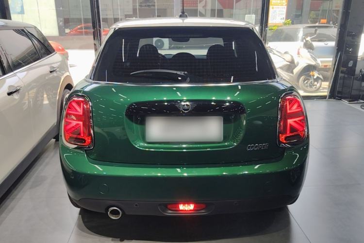 Used MINI 2021 1.5T COOPER Classic Edition Five-Door Version Rear