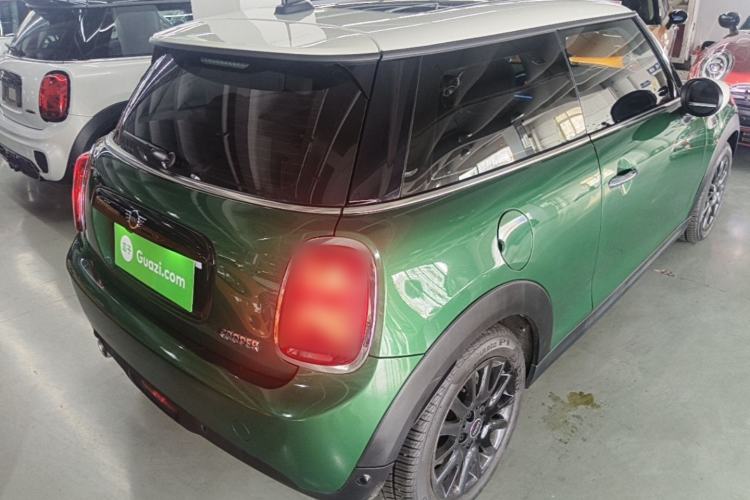 Used MINI 2021 1.5T COOPER Classic Edition Rear Right 45 Deg