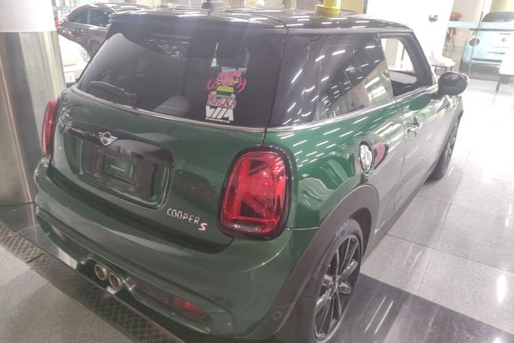 Used MINI 2021 2.0T COOPER S Classic Edition Rear Right 45 Deg