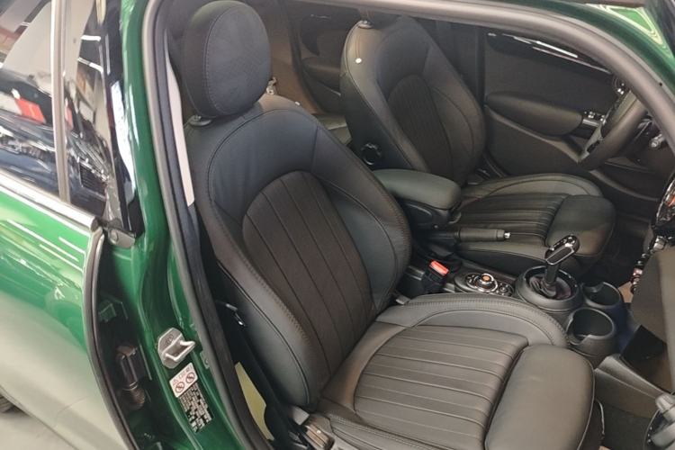Used MINI 2021 2.0T COOPER S Artist Five-Door Edition Right Front Seat