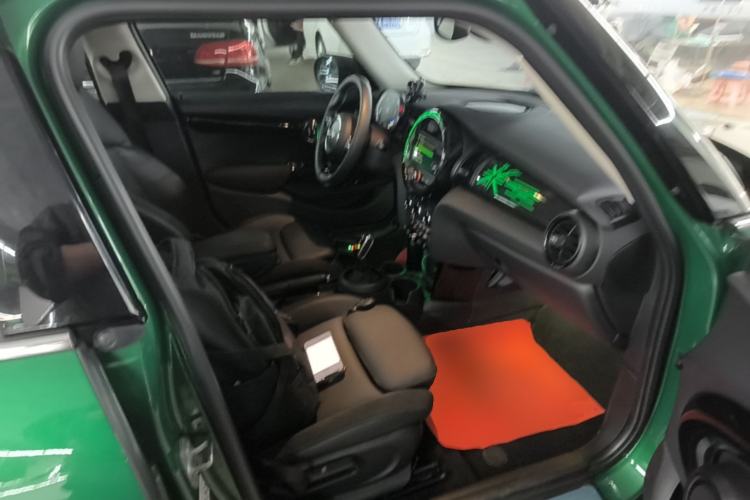 Used MINI 2021 1.5T COOPER Artist Five-Door Edition Right Front Seat
