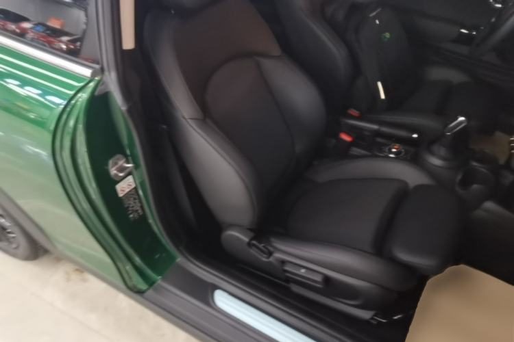Used MINI 2021 1.5T COOPER Classic Edition Right Front Seat