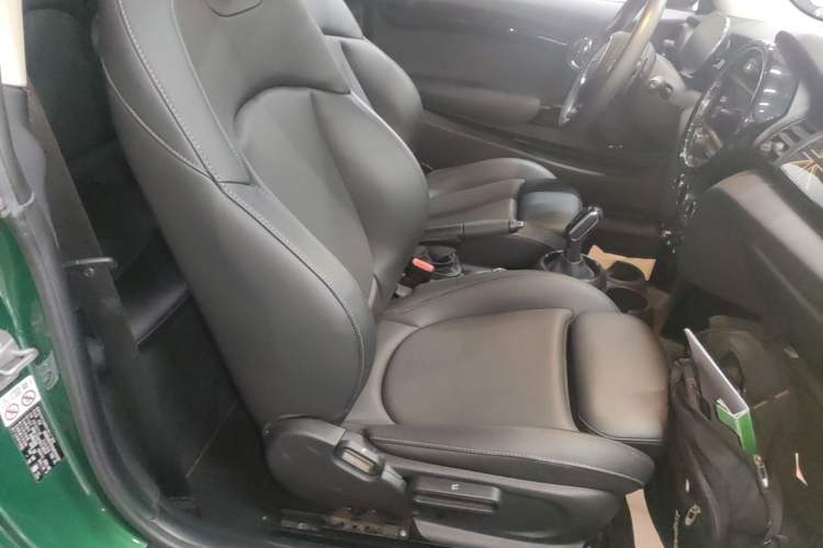 Used MINI 2021 2.0T COOPER S Classic Edition Right Front Seat
