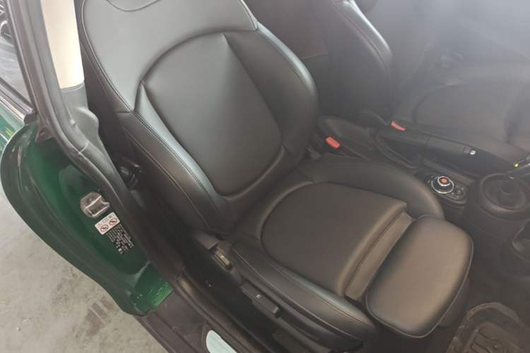 Used MINI 2021 1.5T COOPER Classic Edition Right Front Seat