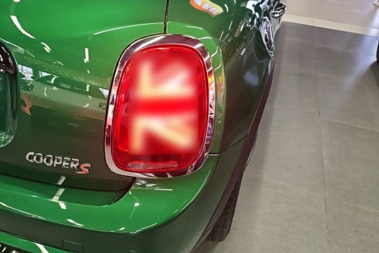 Used MINI 2021 2.0T COOPER S Artist Five-Door Edition Right Rear Taillight