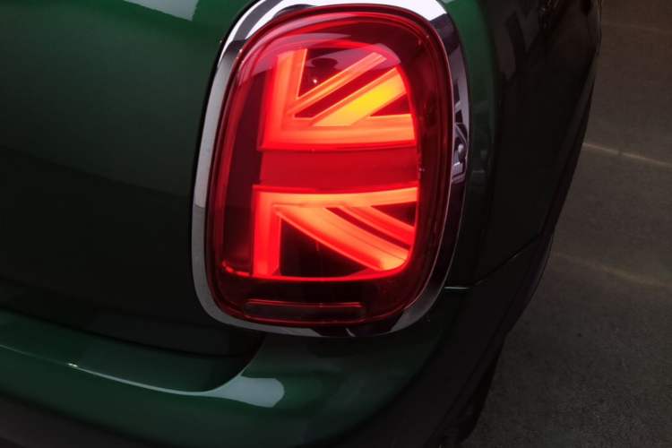 Used MINI 2021 1.5T COOPER Classic Edition Five-Door Version Right Rear Taillight