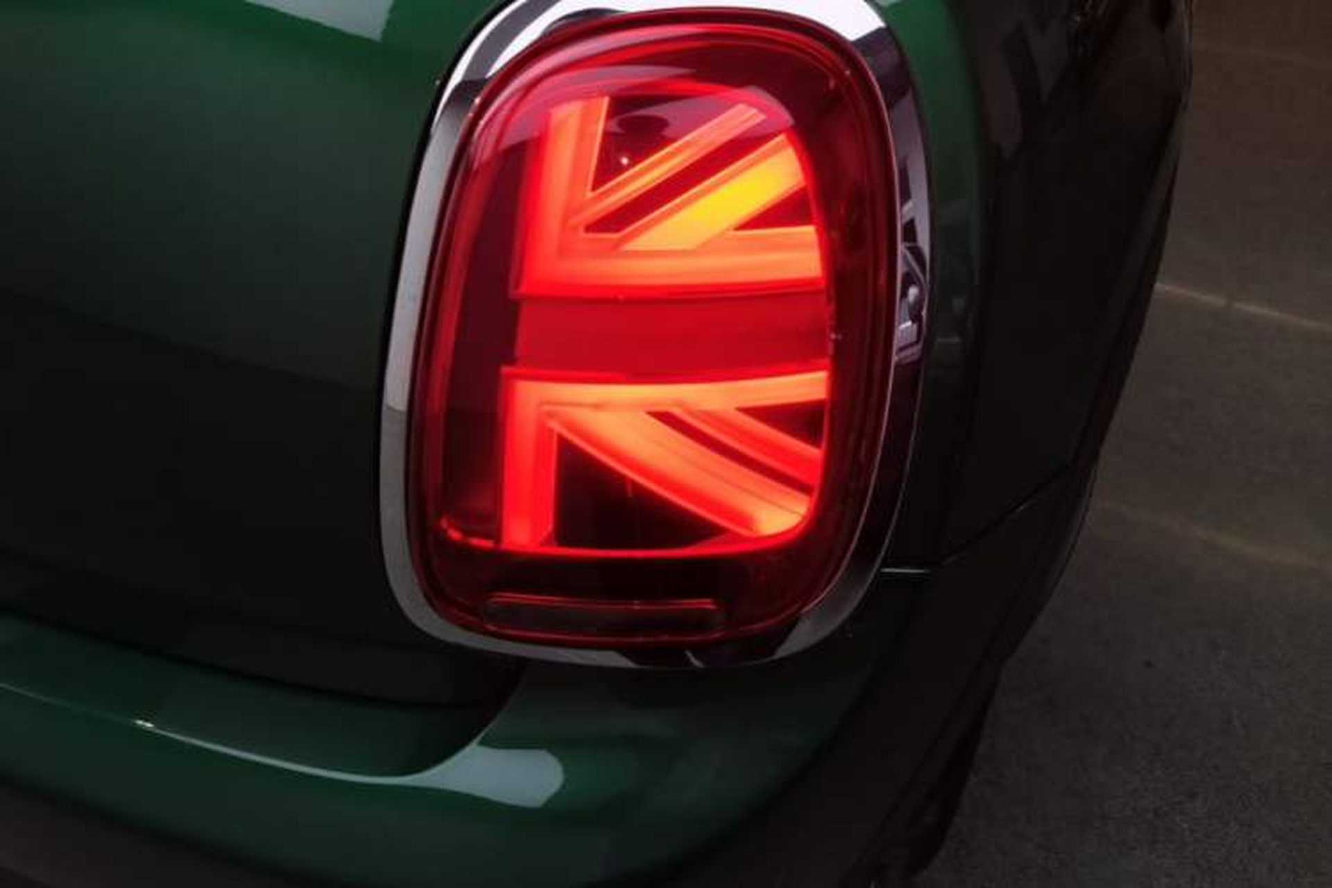 Used MINI 2021 1.5T COOPER Classic Edition Five-Door Version Right Rear Taillight