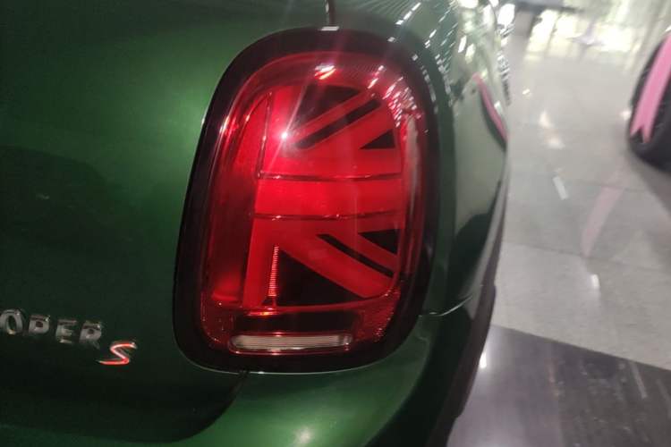 Used MINI 2021 2.0T COOPER S Classic Edition Right Rear Taillight