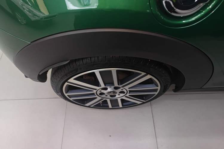 Used MINI 2021 2.0T COOPER S Artist Right Rear Wheel Hub