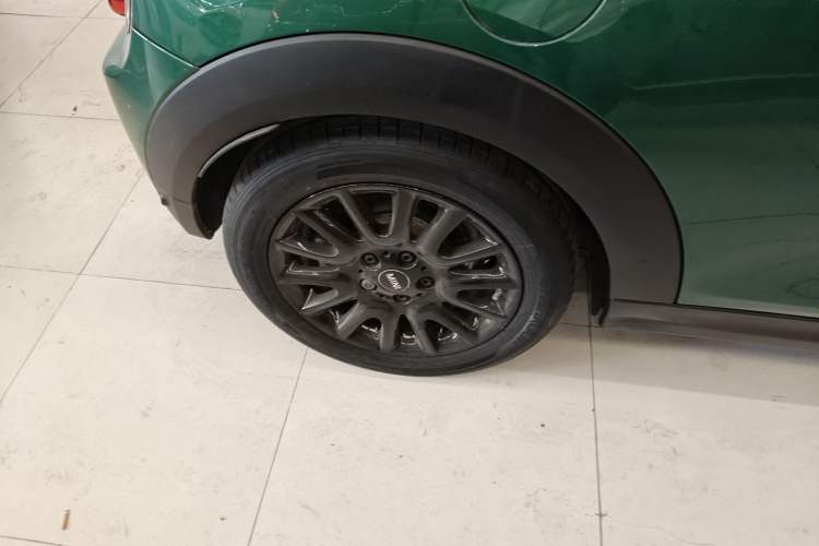 Used MINI 2021 1.5T COOPER Classic Edition Right Rear Wheel Hub