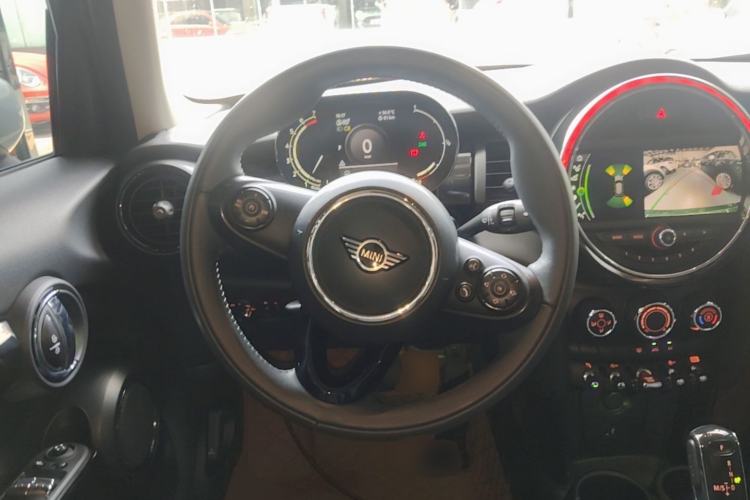 Used MINI 2021 1.5T COOPER Classic Edition Five-Door Version Steering Wheel