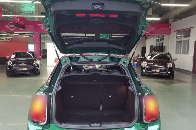 Used MINI 2021 1.5T COOPER Classic Edition Five-Door Version Trunk