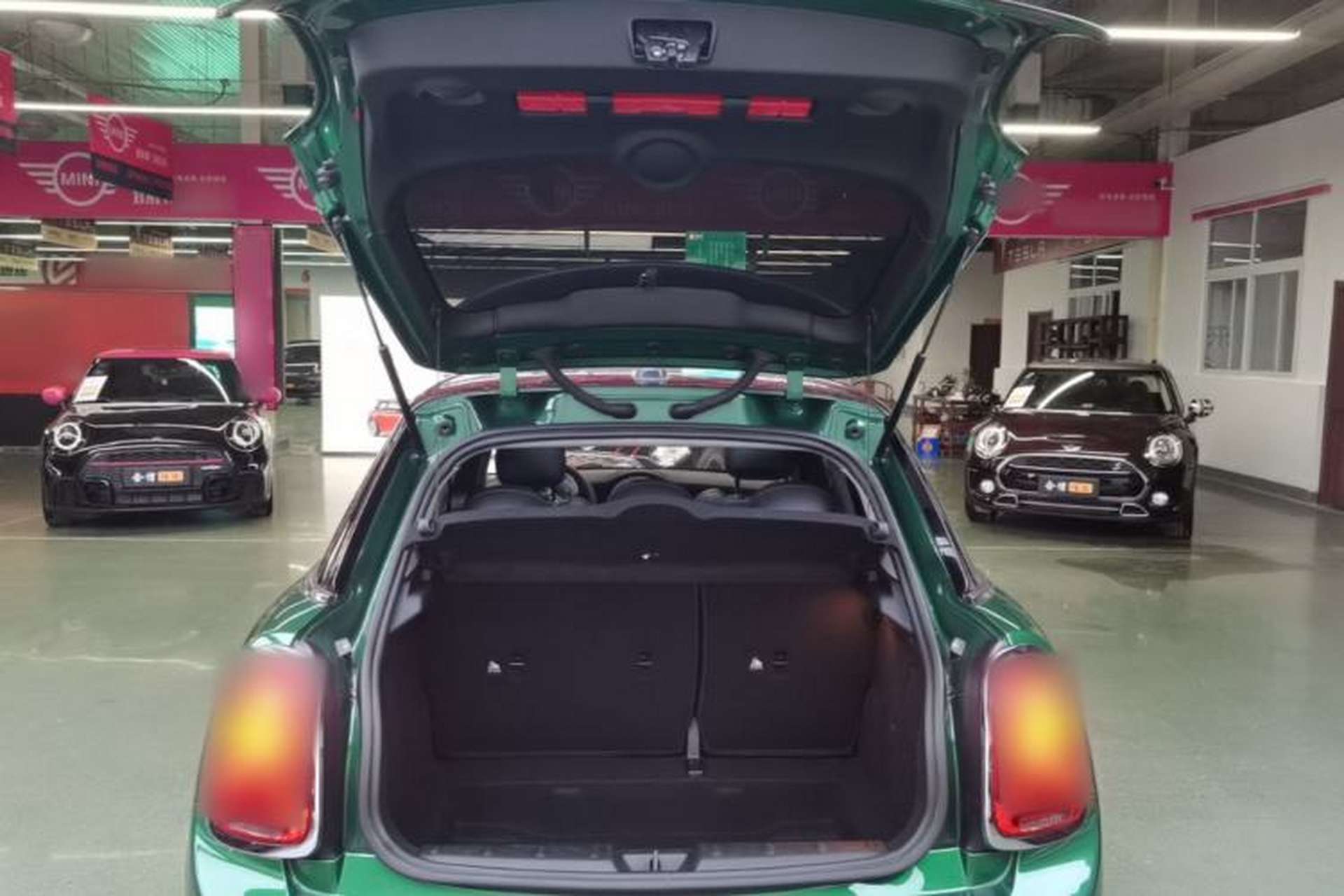 Used MINI 2021 1.5T COOPER Classic Edition Five-Door Version Trunk