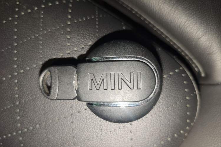 Used MINI 2021 1.5T COOPER Artist Vehicle Key