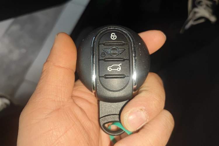 Used MINI 2021 2.0T COOPER S Artist Vehicle Key