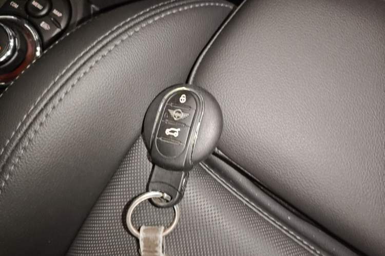 Used MINI 2021 1.5T COOPER Classic Edition Vehicle Key