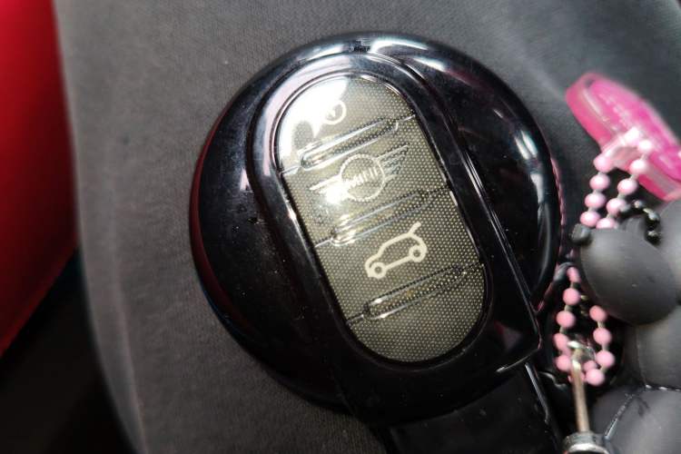 Used MINI 2021 1.5T ONE Interior 1