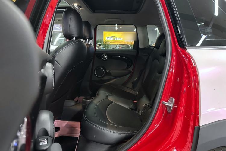 Used MINI 2021 1.5T ONE PLUS Five-Door Edition Interior 5