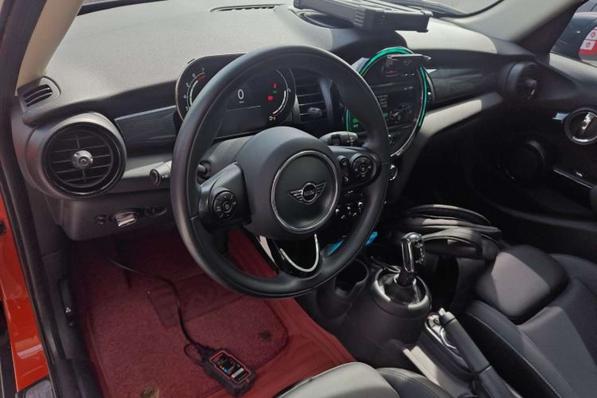 Used MINI 2021 1.5T COOPER Classic Edition Five-Door Version Center Console