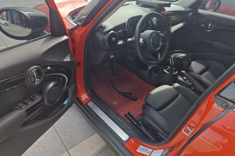 Used MINI 2021 1.5T COOPER Classic Edition Five-Door Version Driver Seat