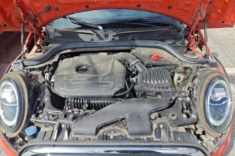 Used MINI 2021 1.5T COOPER Classic Edition Five-Door Version Engine Bay