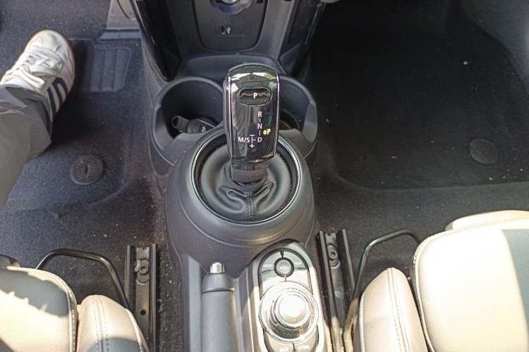 Used MINI 2021 1.5T COOPER Classic Edition Gear Lever