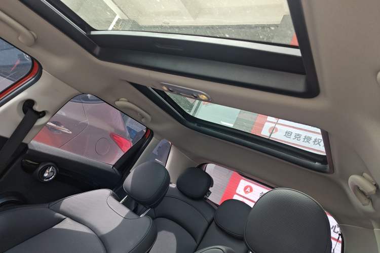 Used MINI 2021 1.5T COOPER Classic Edition Five-Door Version Headliner