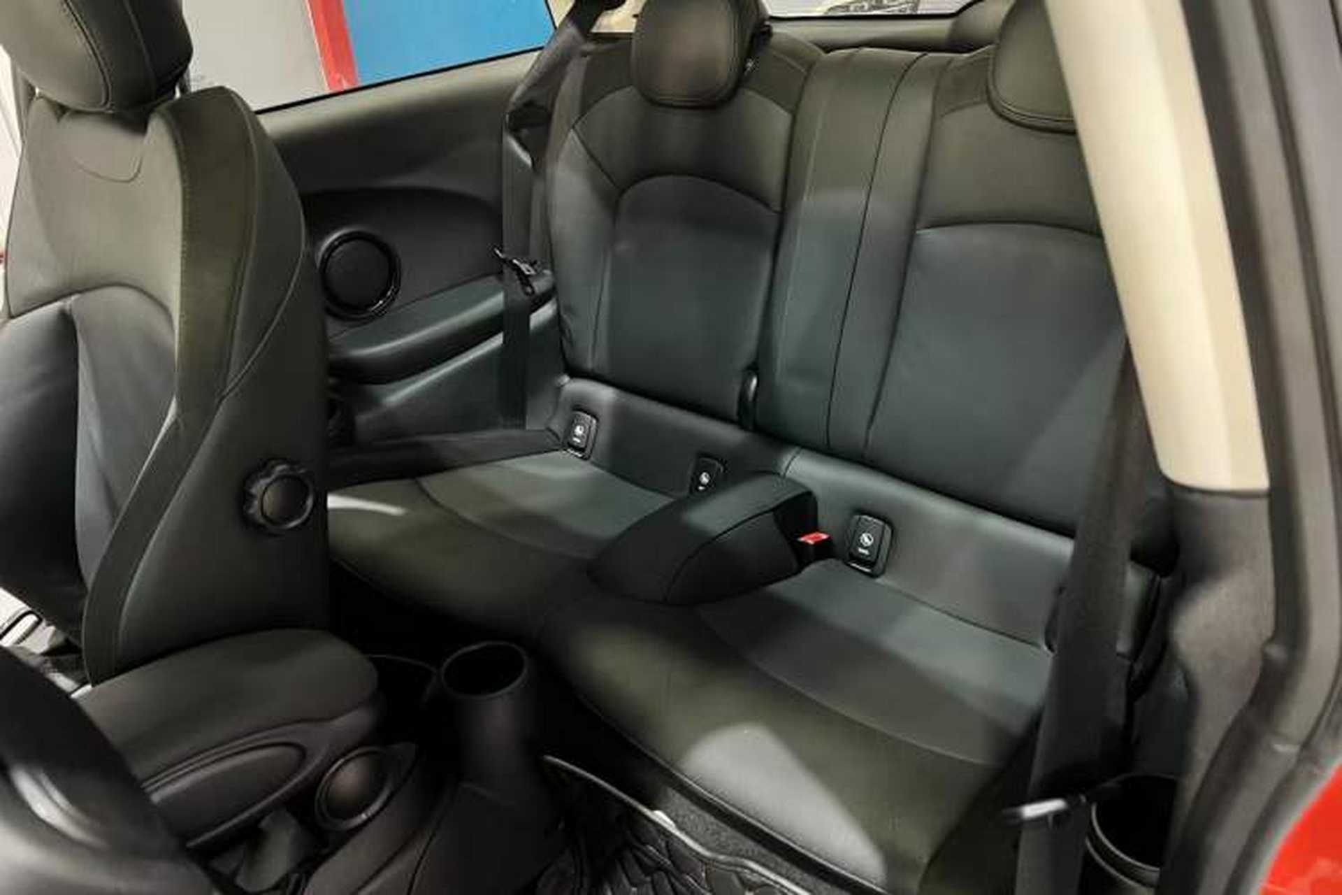Used MINI 2021 1.5T COOPER Artist Interior 4