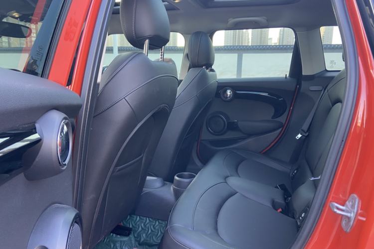 Used MINI 2021 1.5T COOPER Classic Edition Five-Door Version Interior 6