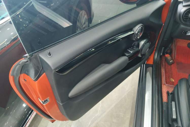 Used MINI 2021 1.5T COOPER Classic Edition Left Front Door Interior
