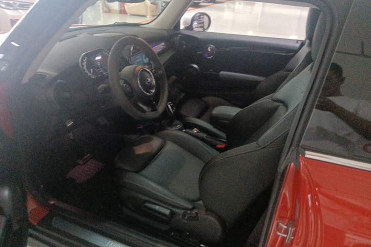 Used MINI 2021 1.5T COOPER Classic Edition Left Front Seat