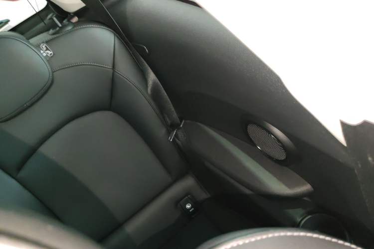 Used MINI 2021 1.5T COOPER Classic Edition Left Rear Door Interior