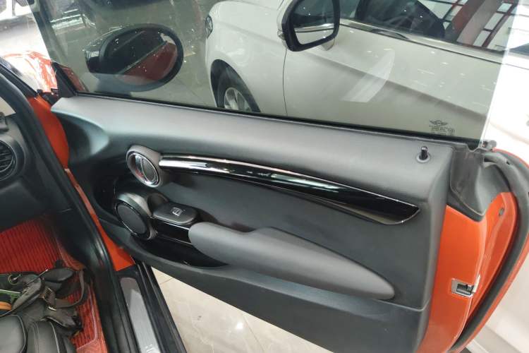Used MINI 2021 1.5T COOPER Classic Edition Right Front Door Interior