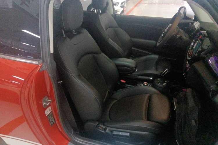Used MINI 2021 1.5T COOPER Classic Edition Right Front Seat